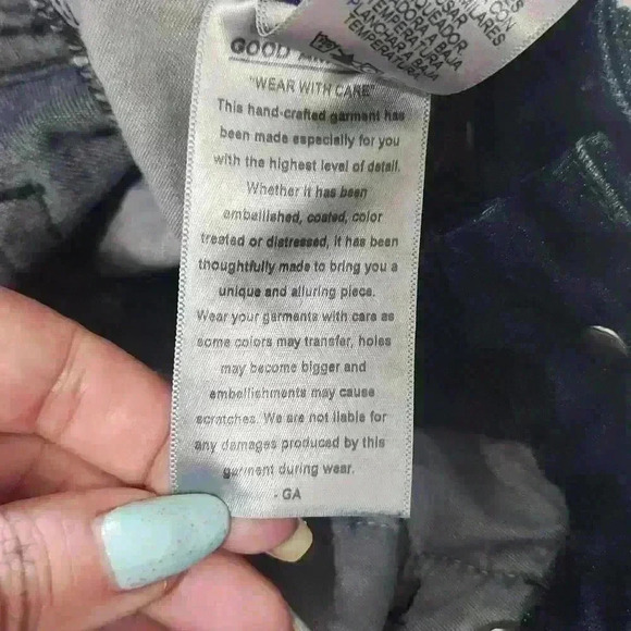 Good American Good Legs Jeans - Picture 9 of 9